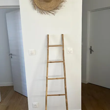 A 200 M De La דירה מרלימון