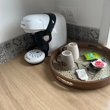 Appartamento A 200 M De La *